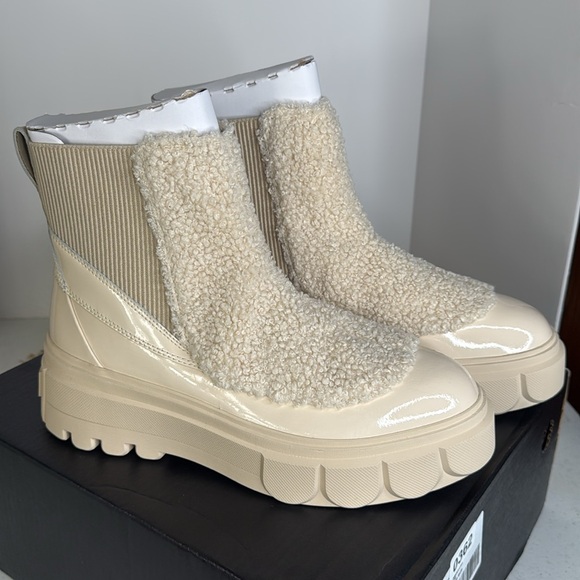 SOREL Caribou X Boot Cozy Faux Shearling Trim Chelsea Boots Sz 11 - Picture 12 of 12